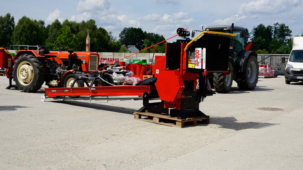 Remet RP-200 SUPER PROFESSIONAL ágaprító + 4 m szállítószalag