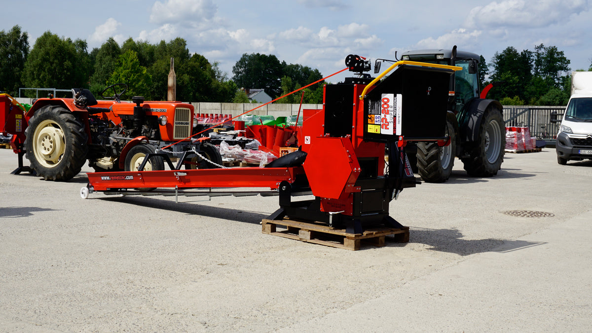 Remet RP-200 SUPER PROFESSIONAL ágaprító + 4 m szállítószalag