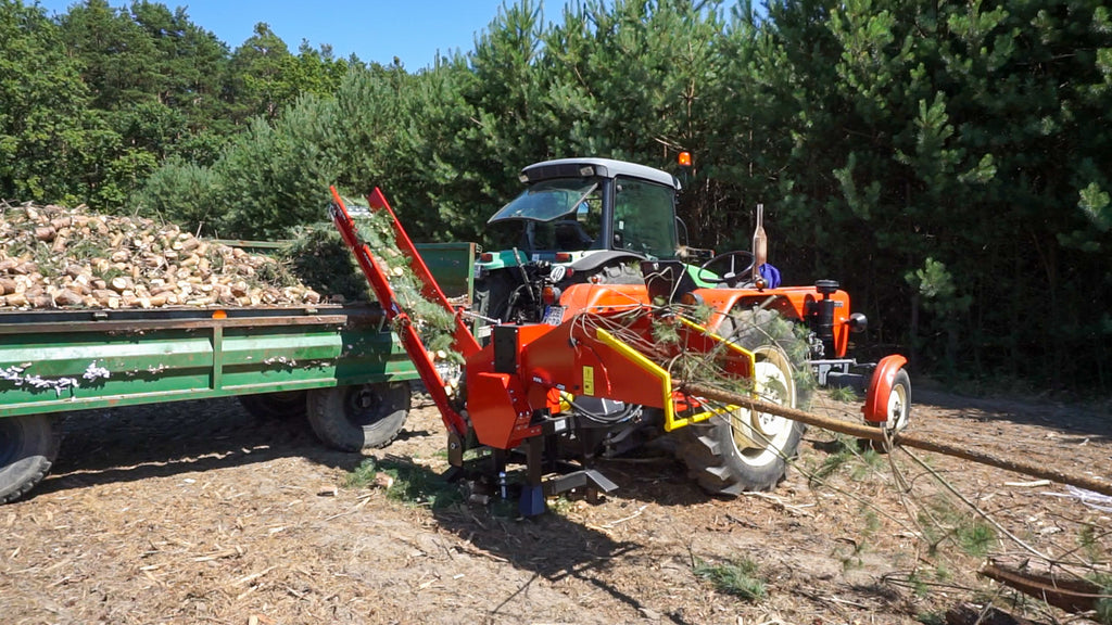 Remet R-120 STANDARD traktoros ágaprító + 2,3 m szállítószalag – 5. kép