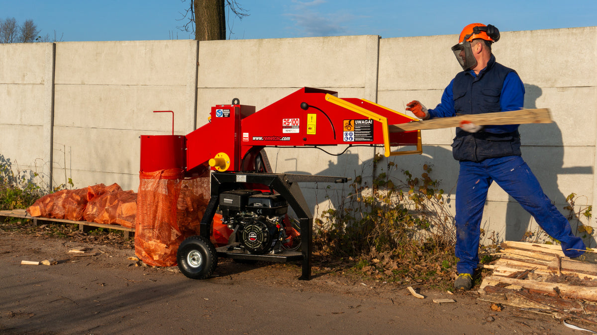 Remet RS-100 STANDARD benzinmotoros ágaprító (15 LE)
